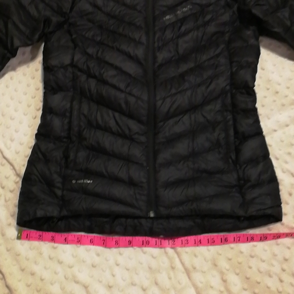 VGUC Helly Hansen puffy hooded goose down/feather blend jacket - Picture 10 of 11